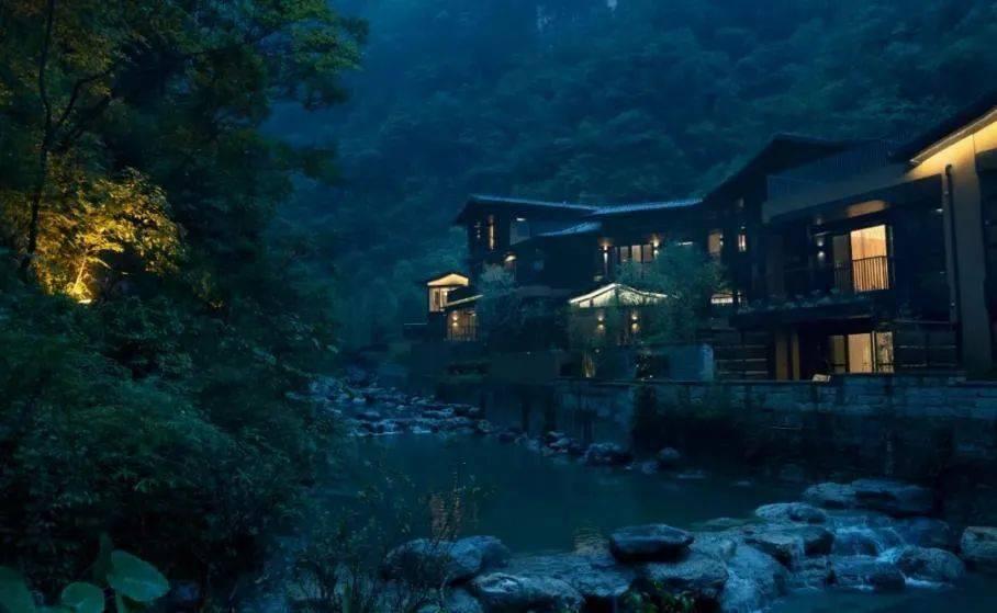 逃离地下古寺庙